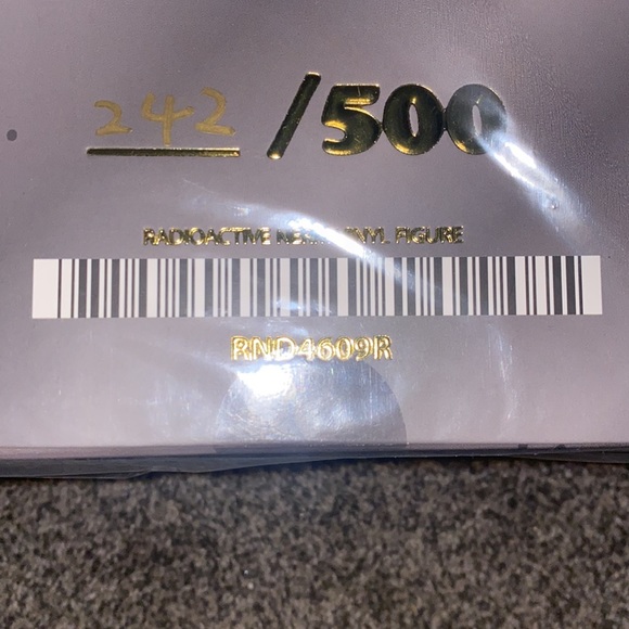 RIPNDIP RADIOACTIVE NERM VINYL FIGURE #242/500!!!! - Picture 5 of 5